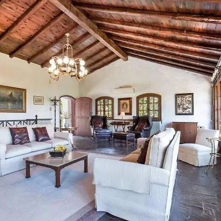 Amazing Surrounded By Forest, Sea View Villa